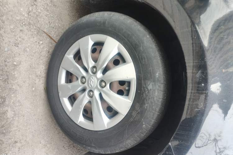 Used Hyundai Verna (older generation) 2010 Sedan 1.4L Manual Comfort GS
