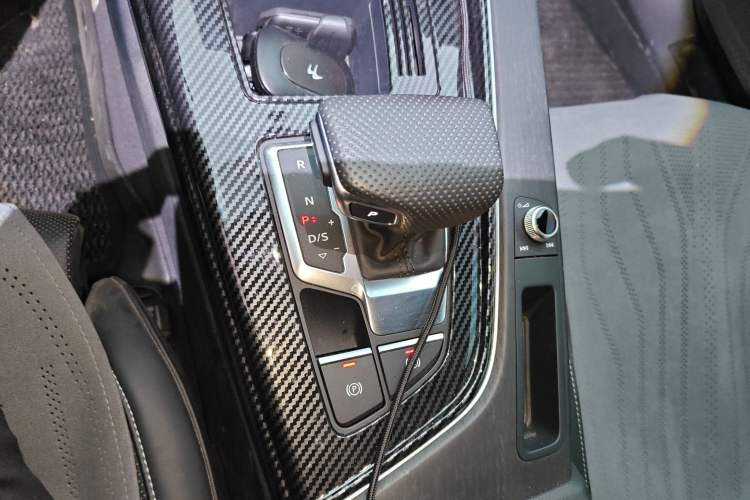 Used Audi A4L 2024 40 TFSI Luxury Dynamic Edition