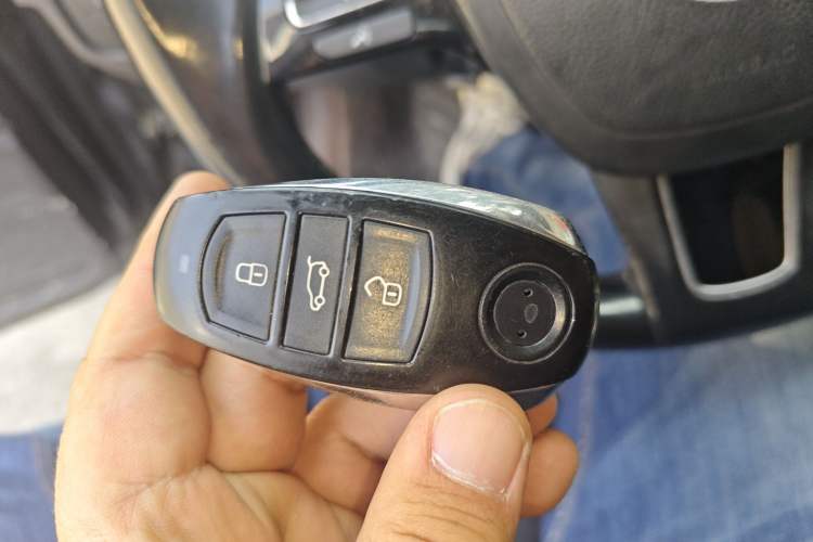 Used Volkswagen Touareg 2011 3.0 TSI Standard Version