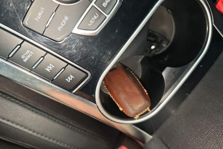 Used Haval H7 2017 Red-Label H7 2.0T Automatic Prestige Model
