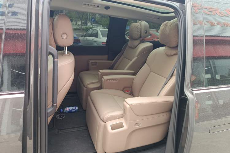 Used Li Auto MEGA 2025 Home Family Special Edition Left Rear Seat