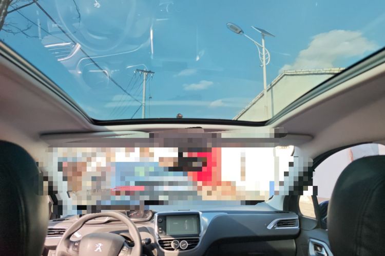 Used Peugeot 2008 2014 1.6L Manual Fashion Edition