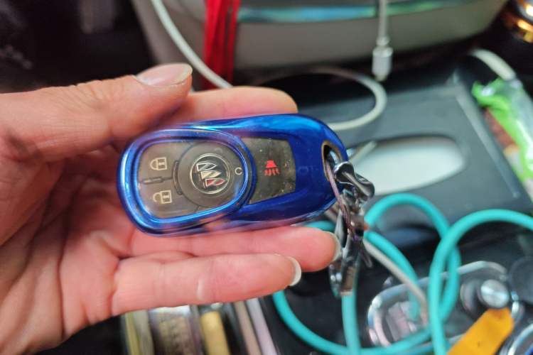 Used Buick GL8 2023 Land Executive Class Comfort Model