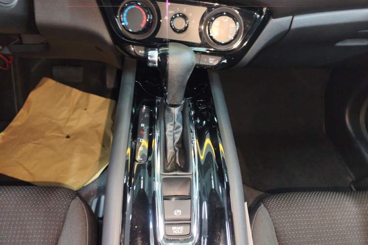 Used Honda Vezel 2020 1.5L CVT Elite Edition Gear Lever