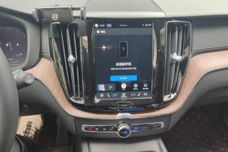 Used Volvo XC60 2022 B5 4x4 Smart Luxury Edition
