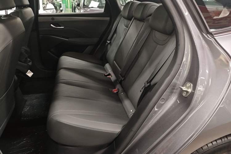 Used BYD Qin PLUS 2025 DM-i Smart Drive 55KM Beyond Model Left Rear Seat