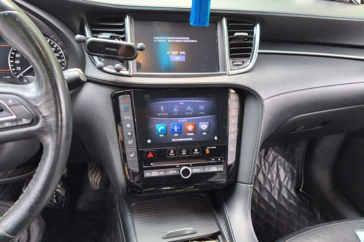 Used Infiniti QX50 2018 2.0T Four-Wheel Drive Smart Edition Audio And AC Panel