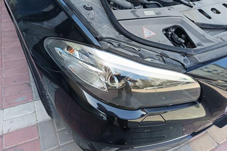 Used BMW 5 Series 2014 530Li Leading Model Right Front Headlight