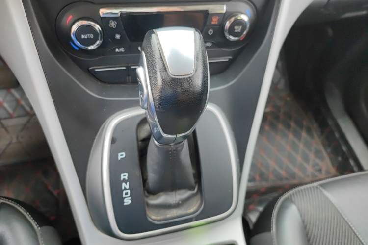 Used Ford Kuga 2015 1.5L GTDi Two-Wheel Drive Fashion Edition