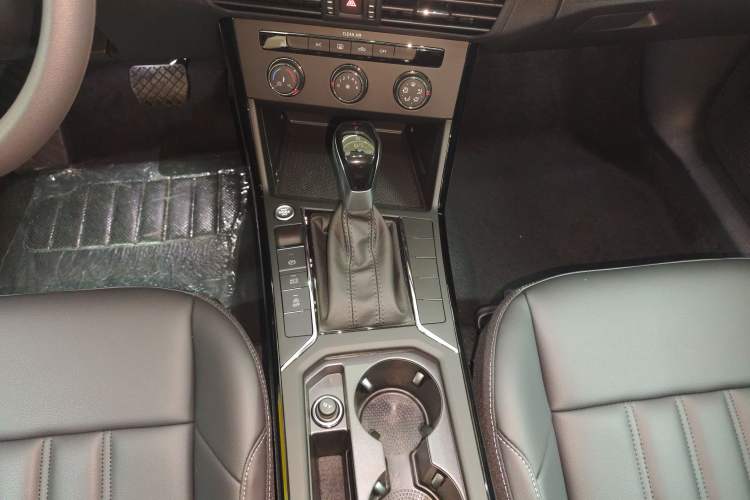 Used Volkswagen Passat 2024 280TSI Business Edition
