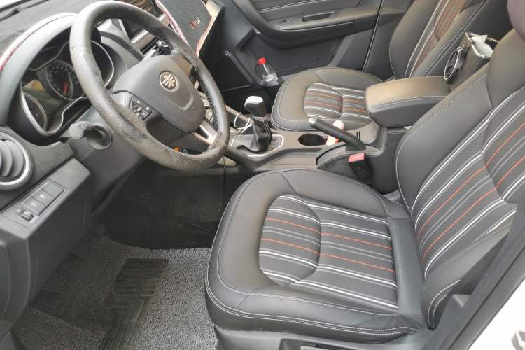 Used Bestune X40 2017 1.6L Manual Luxury Edition