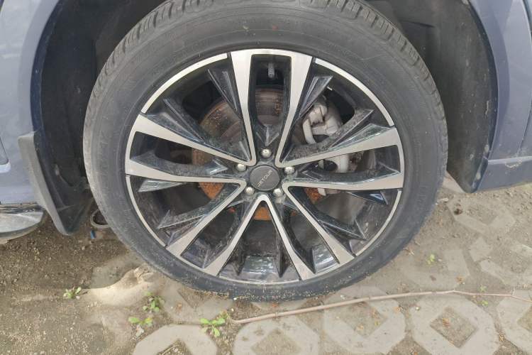 Used JETOUR X70 PLUS 2021 1.6T DCT Tian 7-seater Right Front Wheel Hub