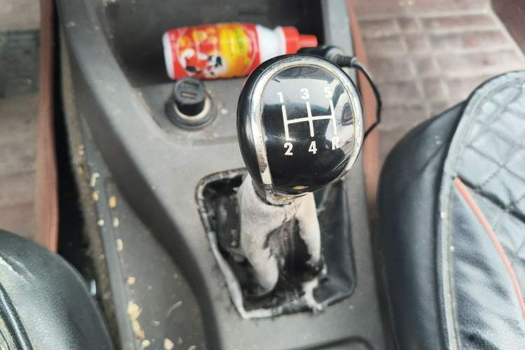 Used Wuling Hongguang 2015 1.2L S Base Model China IV
