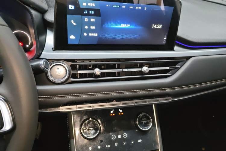 Used Chery Tiggo 8 2024 Honor Edition 230TCI Automatic Excellence Version 5 Seats
