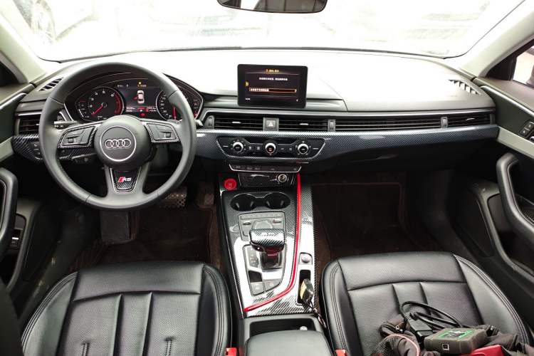 Used Audi A4L 2018 30th Anniversary Edition 40 TFSI Trendy Model Center Console