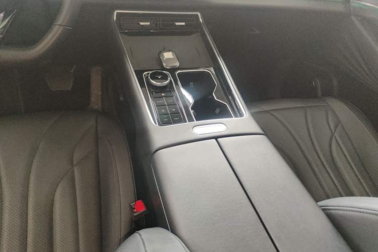 Used Chery Fengyun T9 2024 120 Long-Range Flagship Version 7 Seats Ternary Lithium