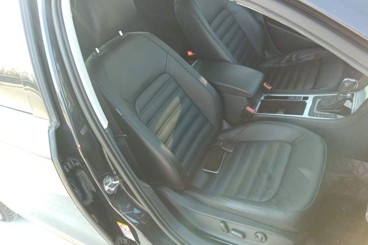 Used Volkswagen Passat 2015 1.8TSI DSG Prestige Edition
