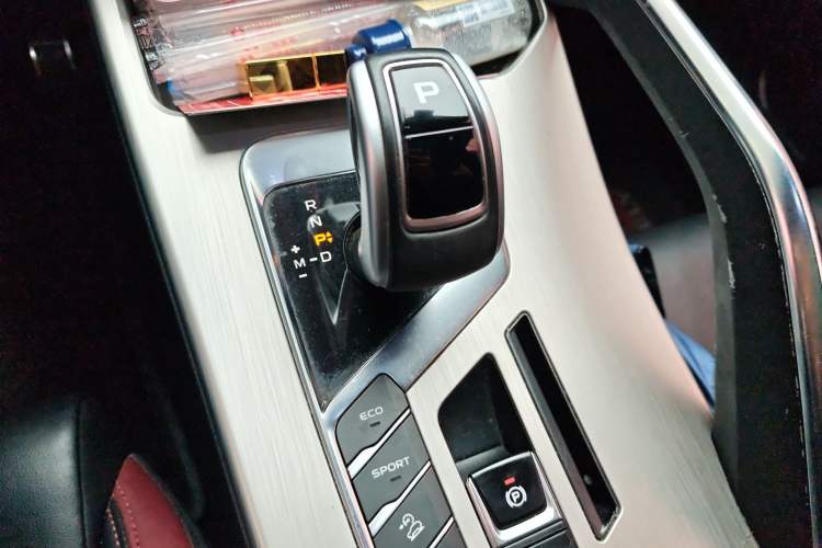 Used Geely Auto Coolray 2019 Sport Model 260T DCT Patrol China V Standard