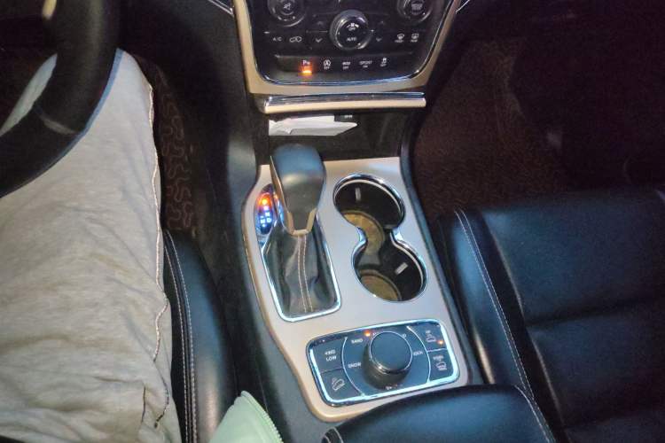 Used Jeep Grand Cherokee 2016 3.0L Elite Navigation Edition