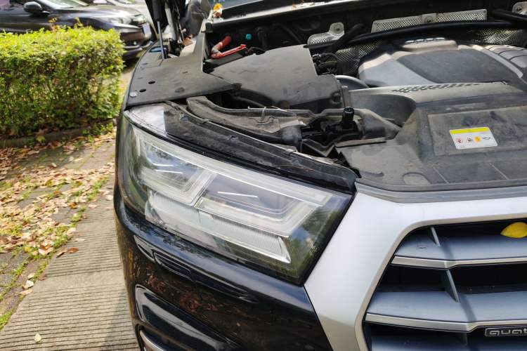 Used Audi Q5L 2020 Updated 40 TFSI Prestige Fashion Edition Right Front Headlight