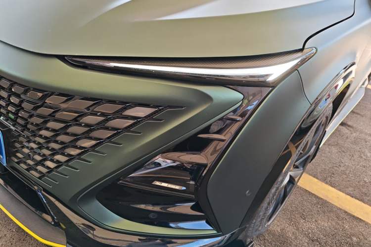 Used CHANGAN UNI-T 2022 1.5T Sport Edition Flagship Version
