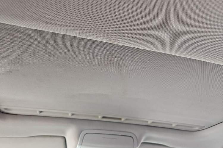 Used Volkswagen Sagitar 2017 230TSI Automatic Comfort Version Headliner