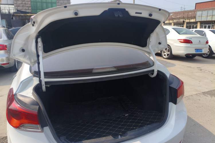 Used Hyundai Elantra (5th Generation / Langdong) 2013 1.6L Automatic Leading Model
