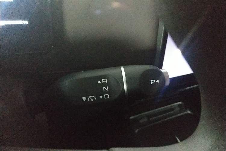 Used Wuling Xingguang 560 New Energy 2026 Model, Plug-in Hybrid, 125 km, Luxury Version Gear Lever