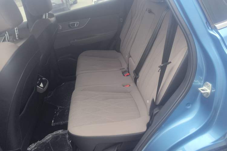 Used Chery Tiggo 8 PLUS C-DM 2025 1.5T 116 km Prestige Version 5 Seats
