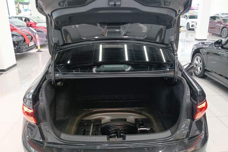 Used Volkswagen Sagitar 2023 300TSI DSG Excellence Edition Trunk