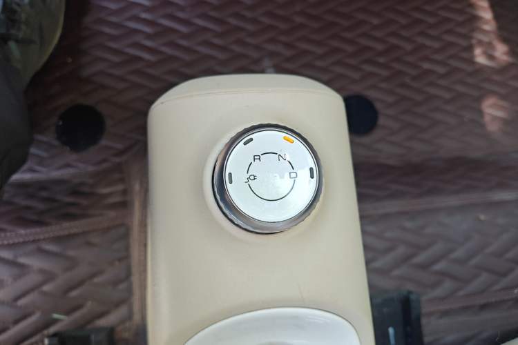 Used Wuling Hongguang MINIEV 2024 3rd Generation 215km Advanced Version
