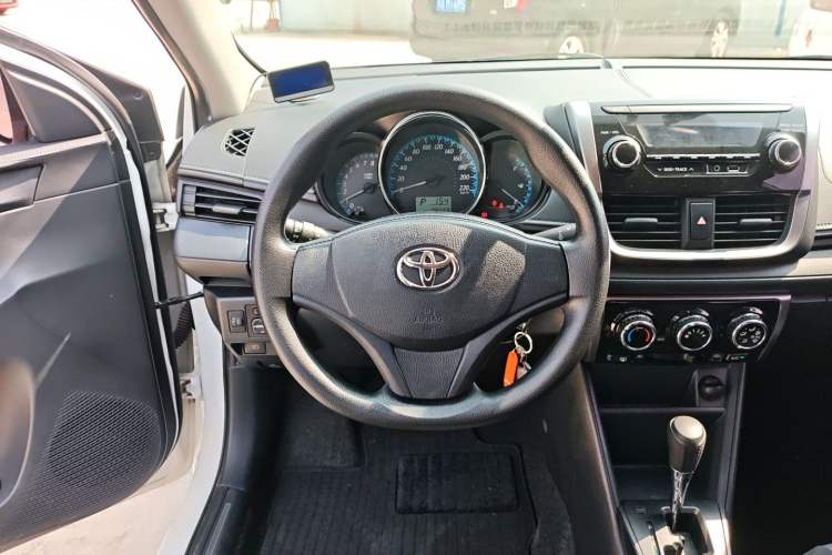 Used Toyota YARiS L  Zhi Xiang 2017 1.5E CVT Dynamic Edition
