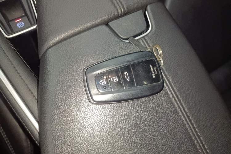 Used Toyota Avalon 2022 2.5L Luxury Edition
