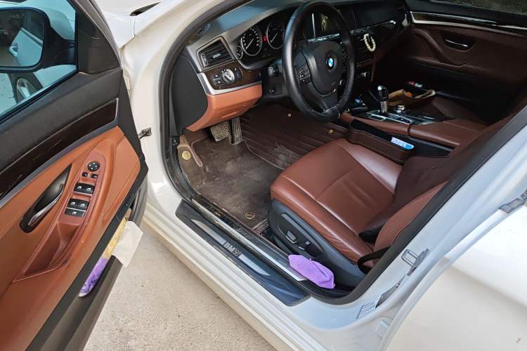 Used BMW 5 Series 2017 525Li Leading Model