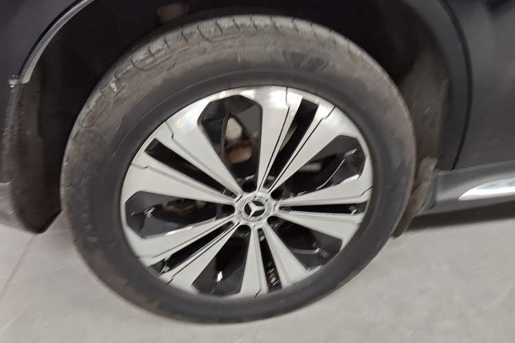 Used Mercedes-Benz EQC 2020 EQC 350 4MATIC Right Rear Wheel Hub