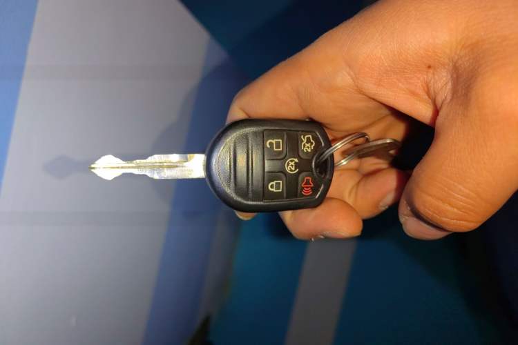 Used Ford Explorer 2013 3.5L Deluxe Model