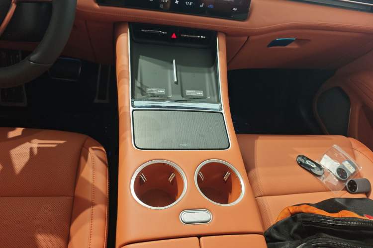 Used Hima AITO M5 2025 Extended-Range Ultra Rear-Wheel-Drive Version Gear Lever