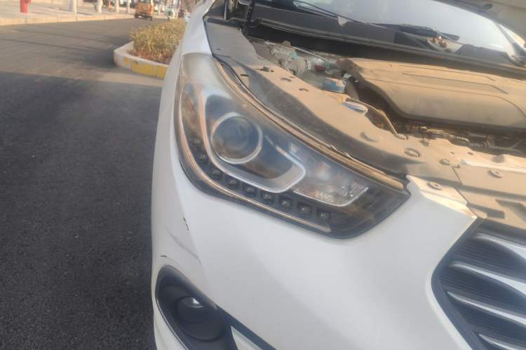 Used GAC Trumpchi GA6 2016 235T DCT Elite Edition Right Front Headlight