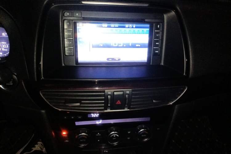 Used Mazda Atenza 2015 2.5L Blue Sky Sport Edition
