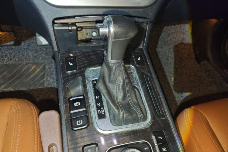 Used Haval H6 Coupe 2015 Blue Label 2.0T Automatic Two-Wheel Drive Elite Model
