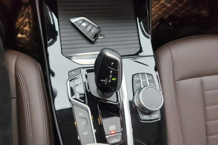 Used BMW X3 2020 xDrive25i Luxury Package Gear Lever