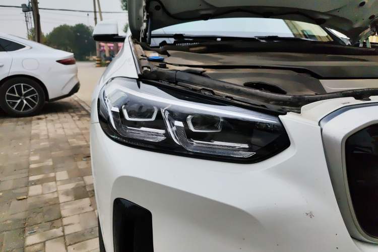 Used BMW iX3 2024 Leading Model Right Front Headlight