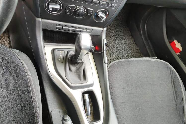 Used BMW X1 2013 sDrive18i Fashion Model
