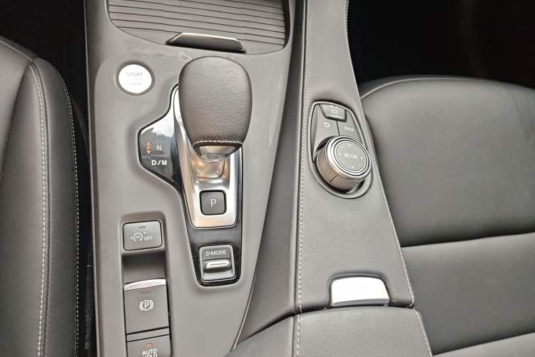 Used Infiniti QX55 2022 2.0T All-Wheel-Drive Ignite Edition Gear Lever
