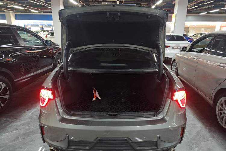 Used Lynk & Co 03 2022 1.5TD DCT JingPlus Trunk