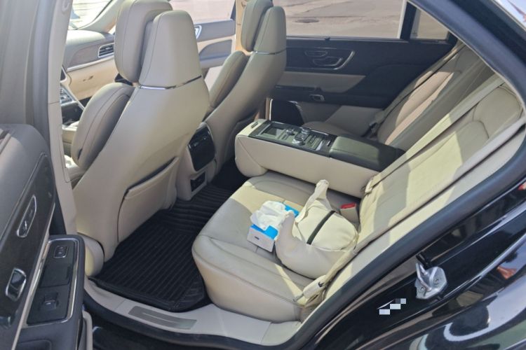 Used Lincoln Continental 2017 3.0T Four-Wheel Drive Prestige Edition Left Rear Seat