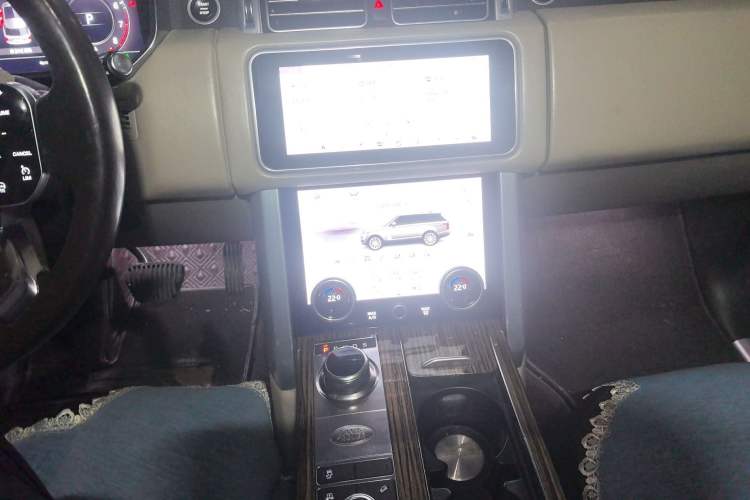 Used Land Rover Range Rover 2018 3.0 SC V6 Vogue Extended-Length Model
