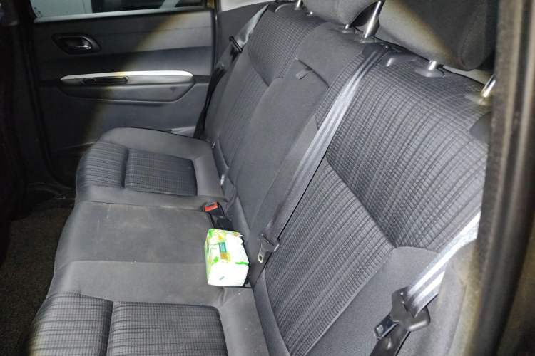 Used Peugeot 3008 2016 2.0L Automatic Standard Edition Left Rear Seat