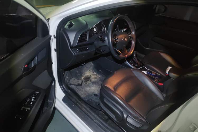 Used Hyundai Elantra (6th Generation / Lingdong) 2019 1.4T Dual-Clutch Xuan Dong · Dynamic Model Driver Seat