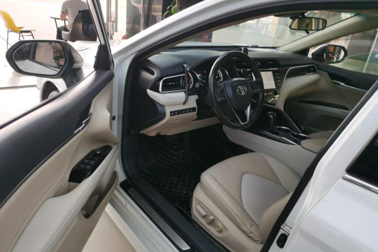 Used Toyota Camry 2019 2.5G Luxury Edition China VI Standard Driver Seat